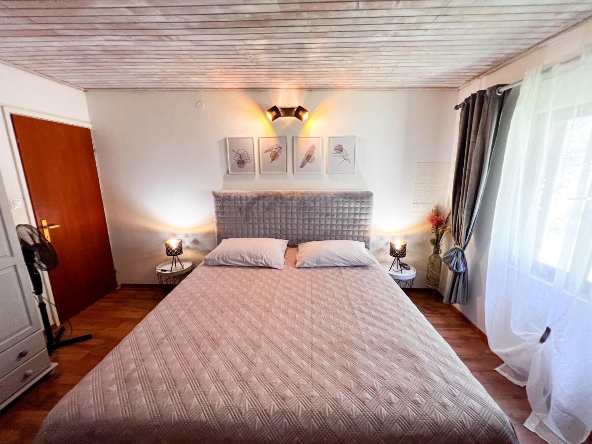 Apartment Cesare 3 Zastražišće Dış mekan fotoğraf
