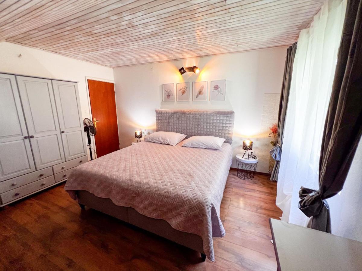 Apartment Cesare 3 Zastražišće Dış mekan fotoğraf