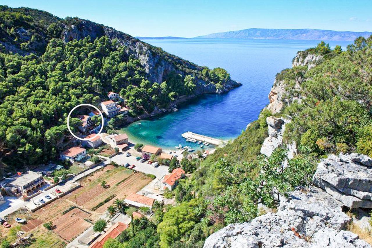 Apartment Cesare 3 Zastražišće Dış mekan fotoğraf