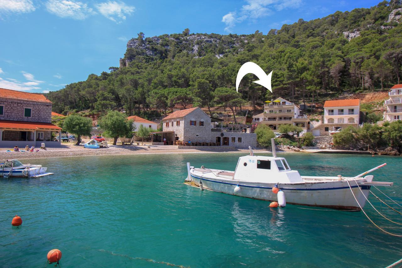 Apartment Cesare 3 Zastražišće Dış mekan fotoğraf